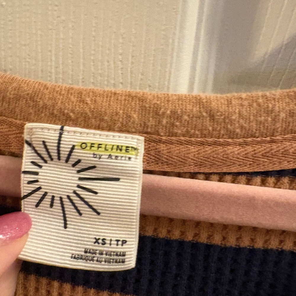 Aerie Waffle Knit V-Neck Top - Picture 4 of 4